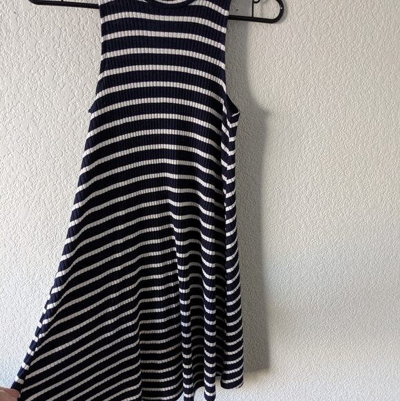 🌊 Hollister halter dress - Picture 3 of 9